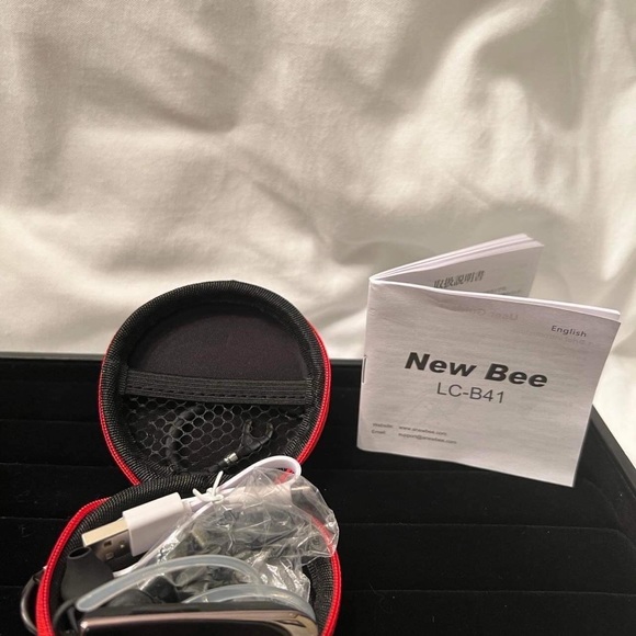 New bee Bluetooth Earpiece V5.0 Wireless Handsfree Headset with Microphone 24 - Picture 1 of 5